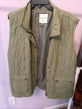 bagatelle sage quilted sleeveless vest